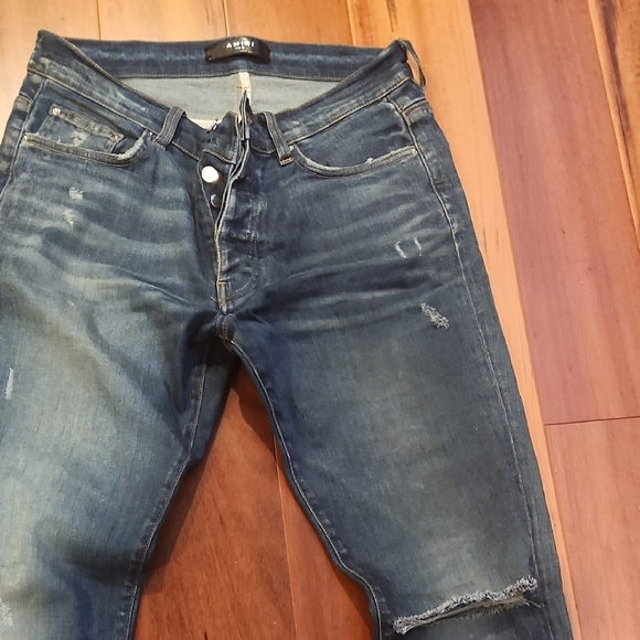 Men's Amiri Distressed Blue Jeans - Picture 2 of 5
